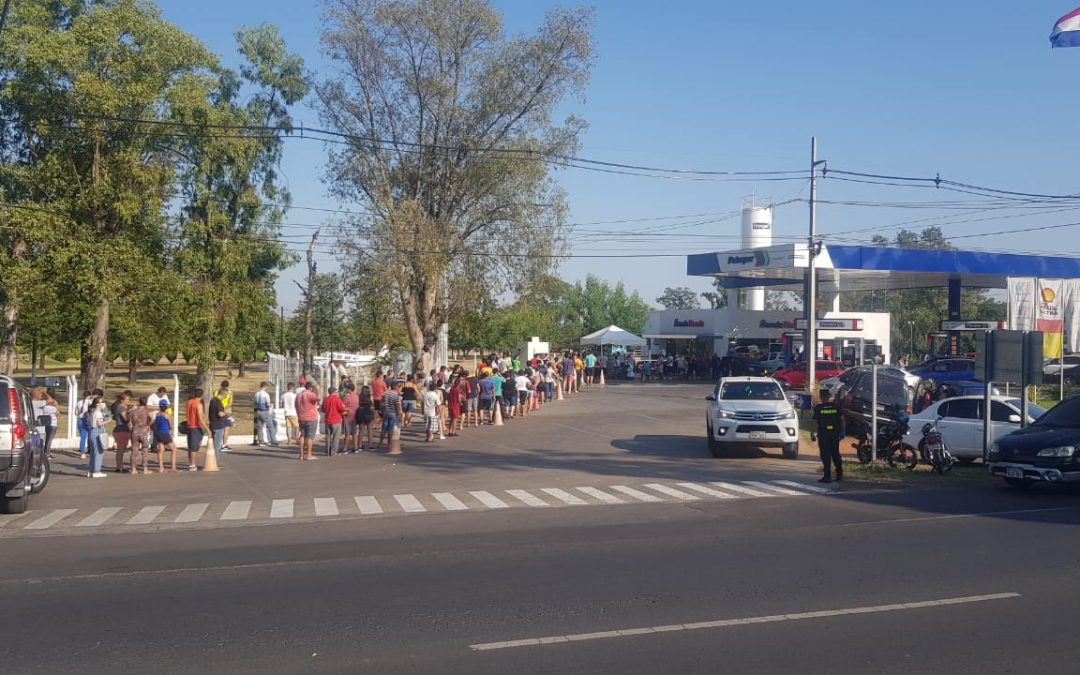 Petropar suspendió entrega de alcohol, por aglomeración de personas