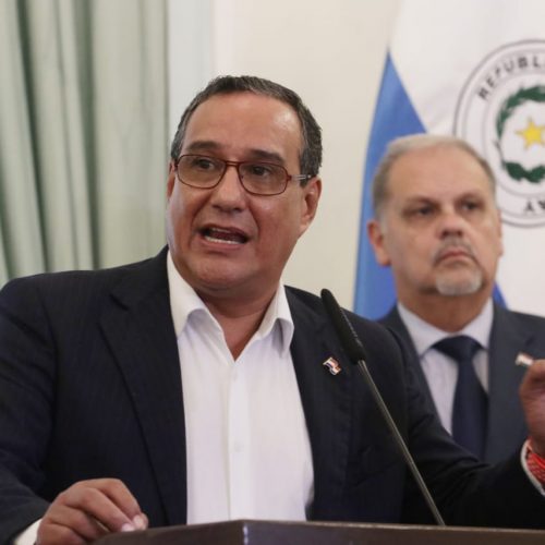 Hugo Javier se presentó ante la Fiscalía, pero suspendió su audiencia