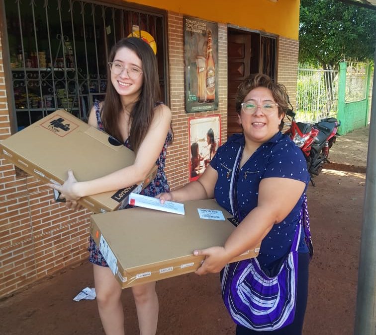 Joven encarnacena gana primer puesto en concurso de ciencias