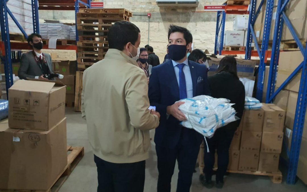 Fiscales incautaron muestras de los insumos chinos rechazados por Salud