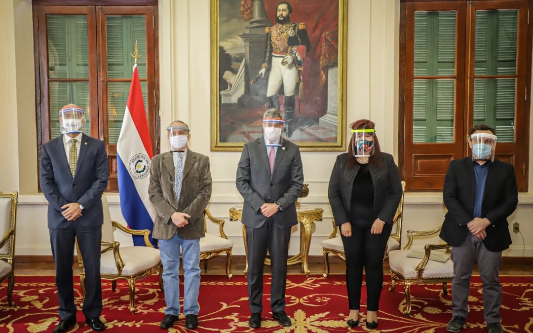 Representantes de la UNA proponen “Granja de impresión 3D” al Ejecutivo