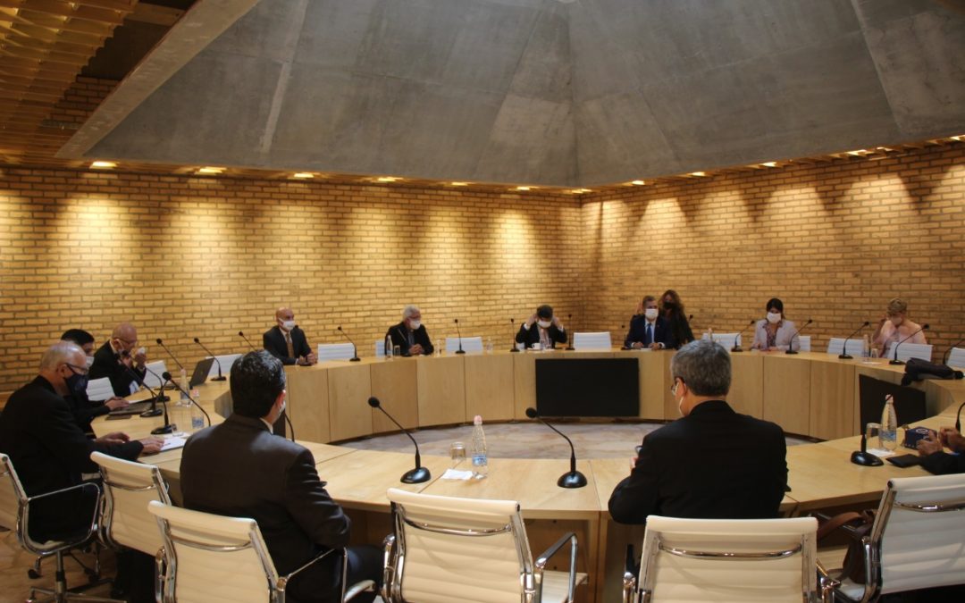 Ministros se reunieron con líderes religiosos en la Conferencia Episcopal Paraguaya