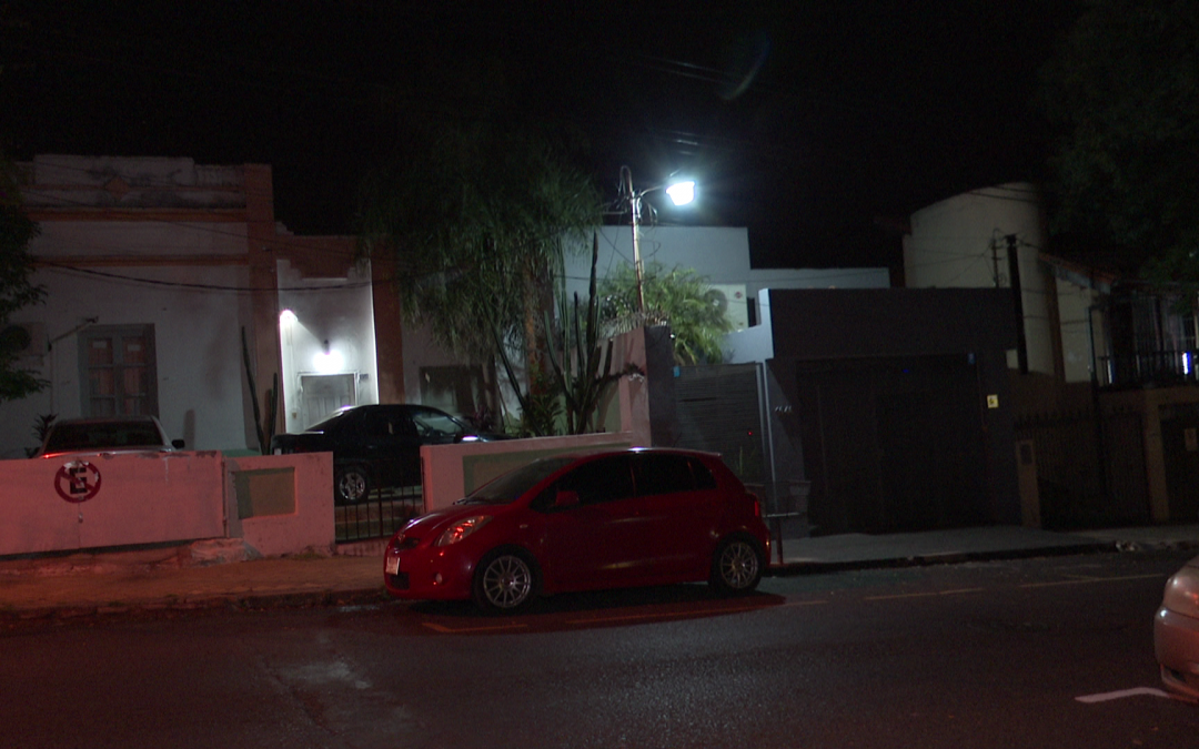 Asaltantes maniataron a trabajadora y se llevaron solo joyas de oro