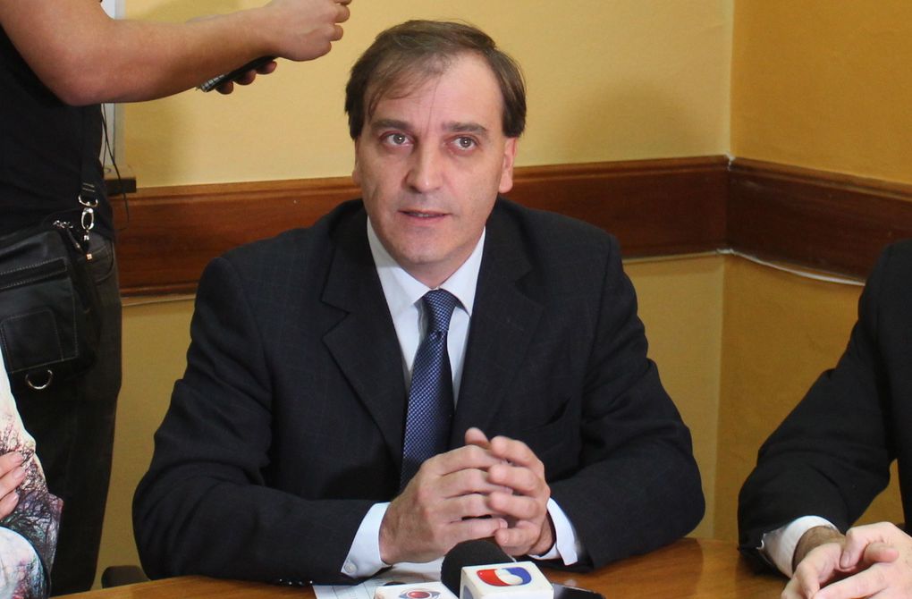 Infectólogo califica de “aplazada” la gestión administrativa en el Ministerio de Salud