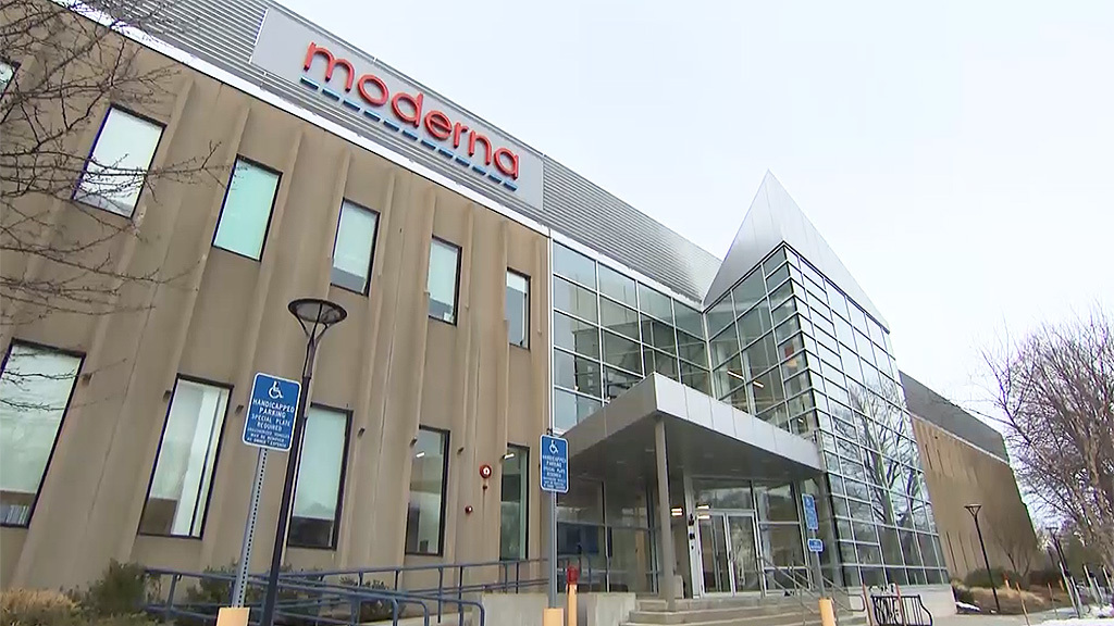 Anuncian que la vacuna contra Covid-19 de Moderna entrará en fase final