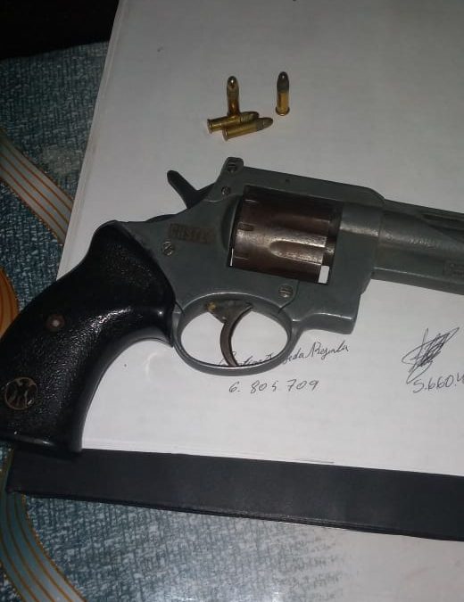 Barreras de control de la Policía deja 13 detenidos