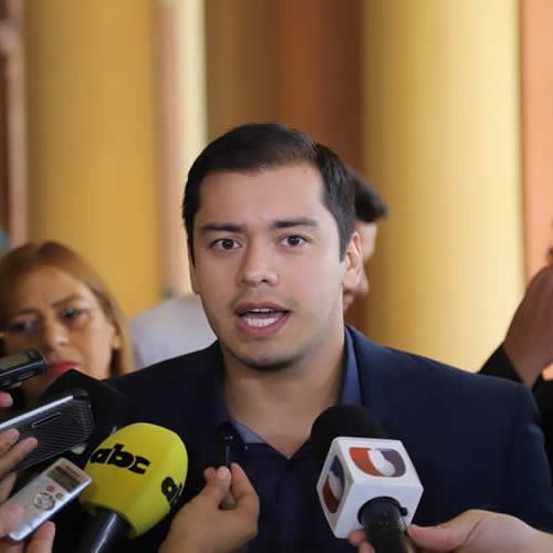 Intendente de CDE da positivo al Covid-19 y cierran Municipalidad por 14 días