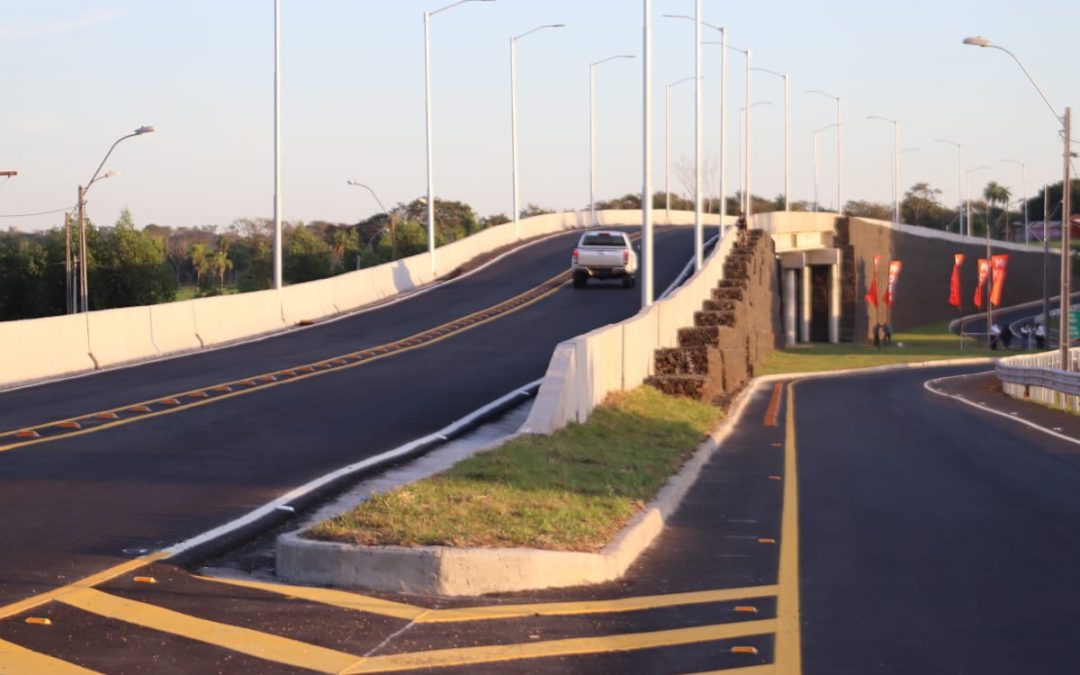 Abdo inauguró el primer viaducto en San Pedro