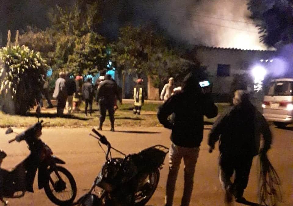 Mujer muere calcinada en incendio de vivienda en Misiones