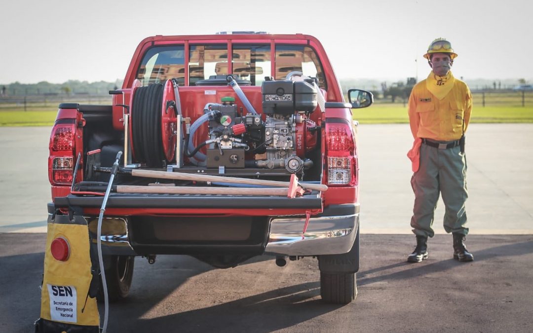 Gobierno recibe donación de móviles para el combate a incendios forestales