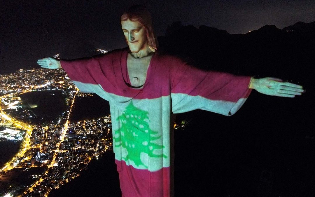 El mundo se vistió con la bandera del Líbano en apoyo a las víctimas de la explosión