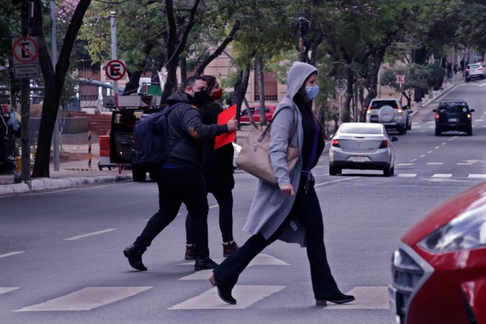 Preocupante crecimiento exponencial de casos de Covid-19 en Asunción y Central