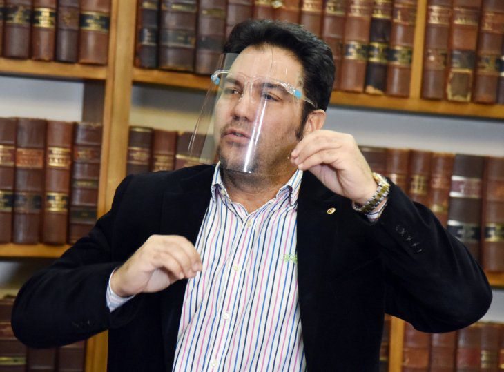 Ex socio comercial de Friedmann presentará querella por apropiación