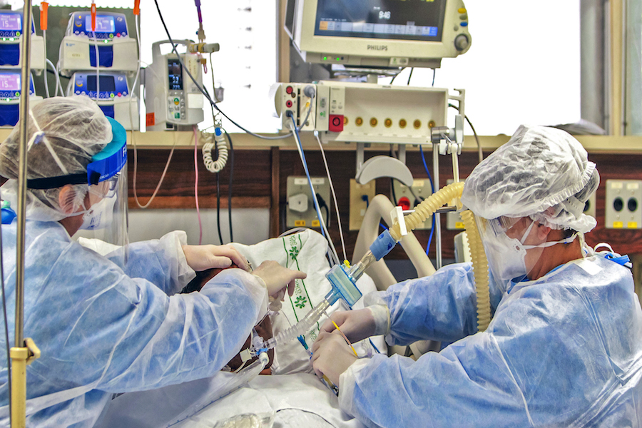 6% de los casos confirmados de Covid-19 corresponden a personal de Salud