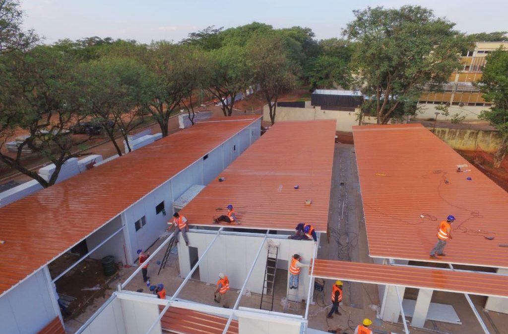 Pabellones de contingencia sumarán 144 camas más al sistema de Salud Pública