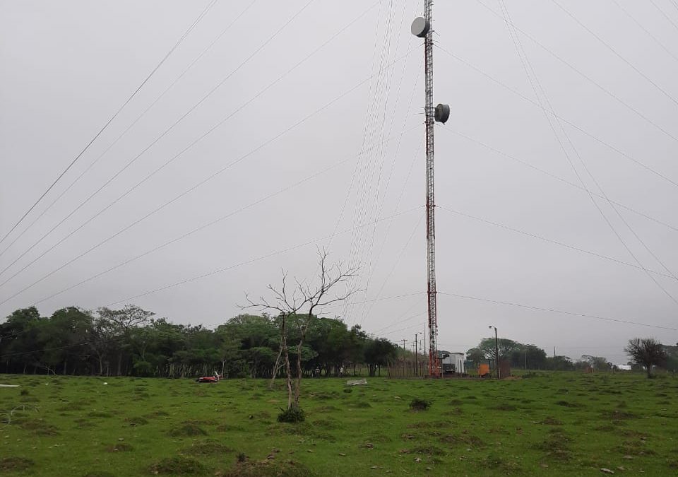 Densa humareda causa accidente fatal de avioneta en Itapúa