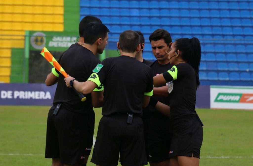 Listos los árbitros para arrancar esta tarde con la fecha 2 del Torneo Clausura