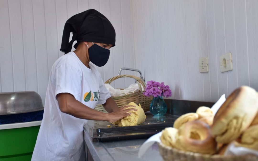 Desarrollan gran feria de emprendedoras en Luque