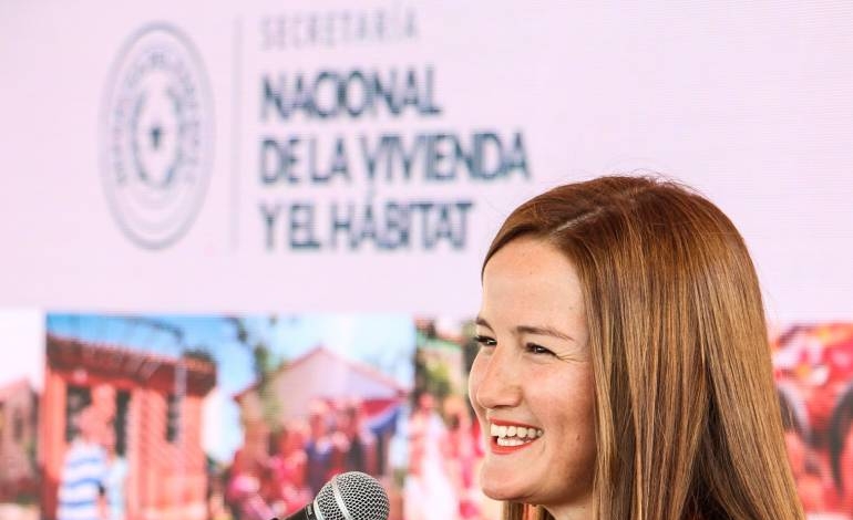 Soledad Núñez lamenta actitud de ex ministro de la Vivienda