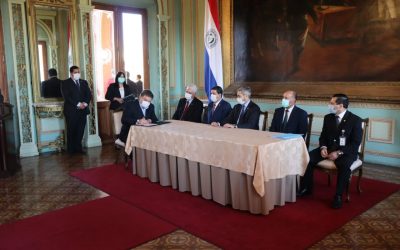 Gobierno firma contrato para Subestación Yguazú