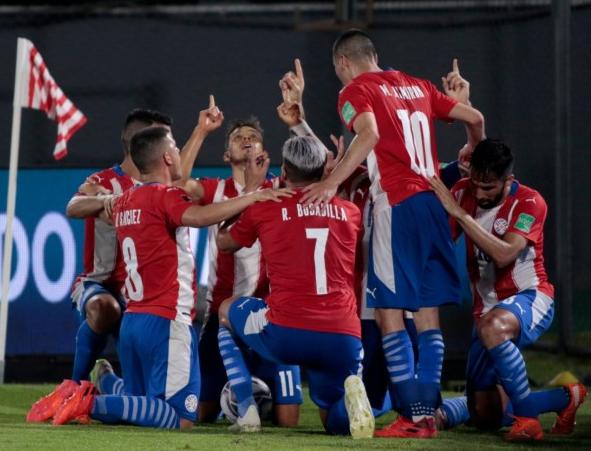 Con ansias de ganar, la Albirroja recibe a Bolivia