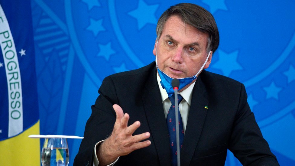 Bolsonaro asegura que vacuna contra el coronavirus podría tener efectos colaterales