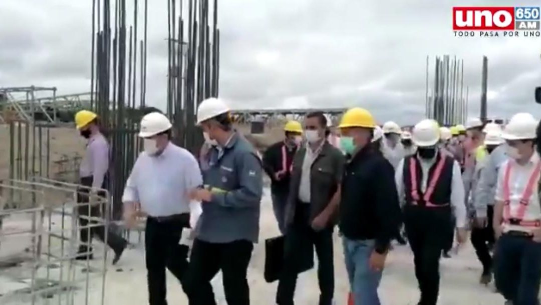 Mario Abdo recorrió las instalaciones de Cementos Concepción
