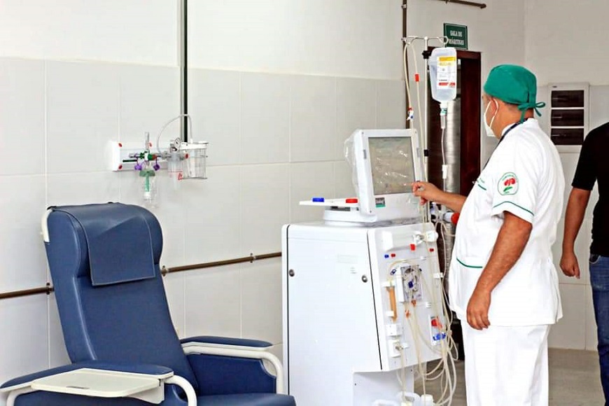 Dos nuevas máquinas para hemodiálisis en Hospital de Clínicas