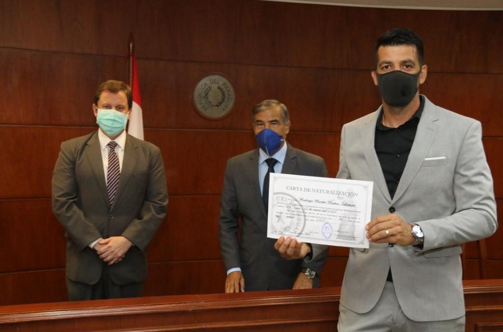 “Popi” Muñoz obtuvo la ciudadanía paraguaya