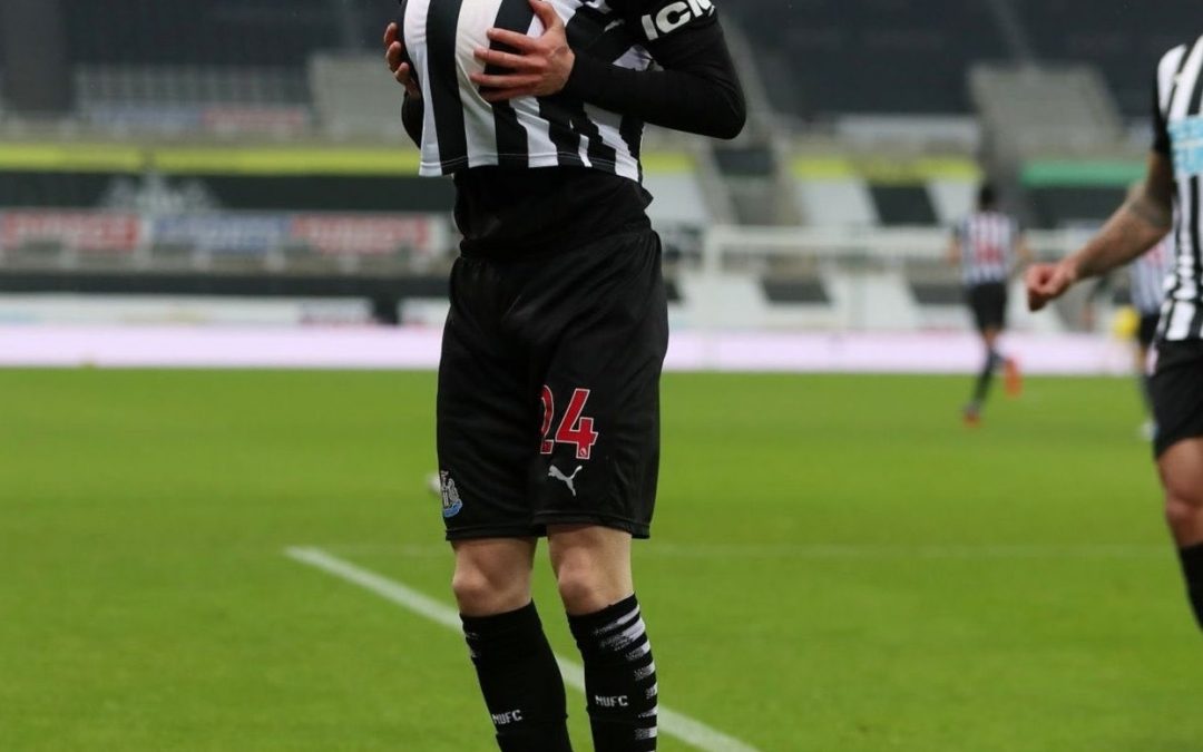 Almirón descontó para el Newcastle, pero no fue suficiente