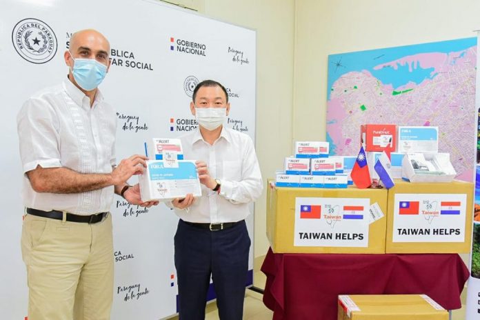 Taiwán dona pruebas rápidas de covid-19 a Paraguay
