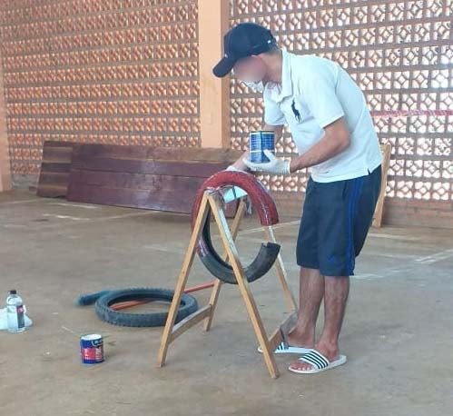 Menores de edad en proceso de reinserción social, son instruidos en reciclaje