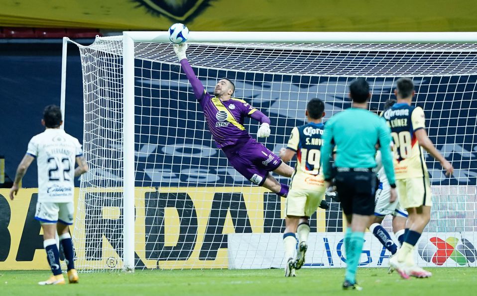 La espectacular tapada de Antony Silva