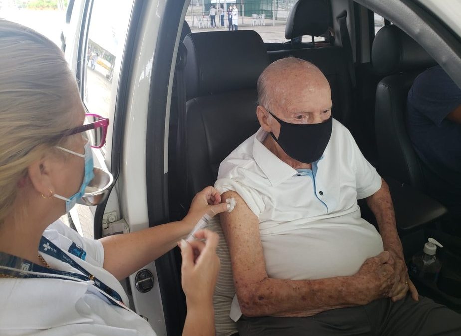 Brasil: El legendario Mario Zagallo recibió vacuna contra la covid-19