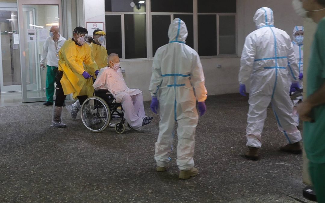 España: paciente con coronavirus provoca incendio