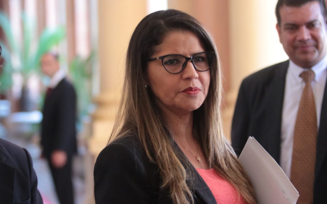 Ministra Cecilia Pérez llegó a un acuerdo con internos