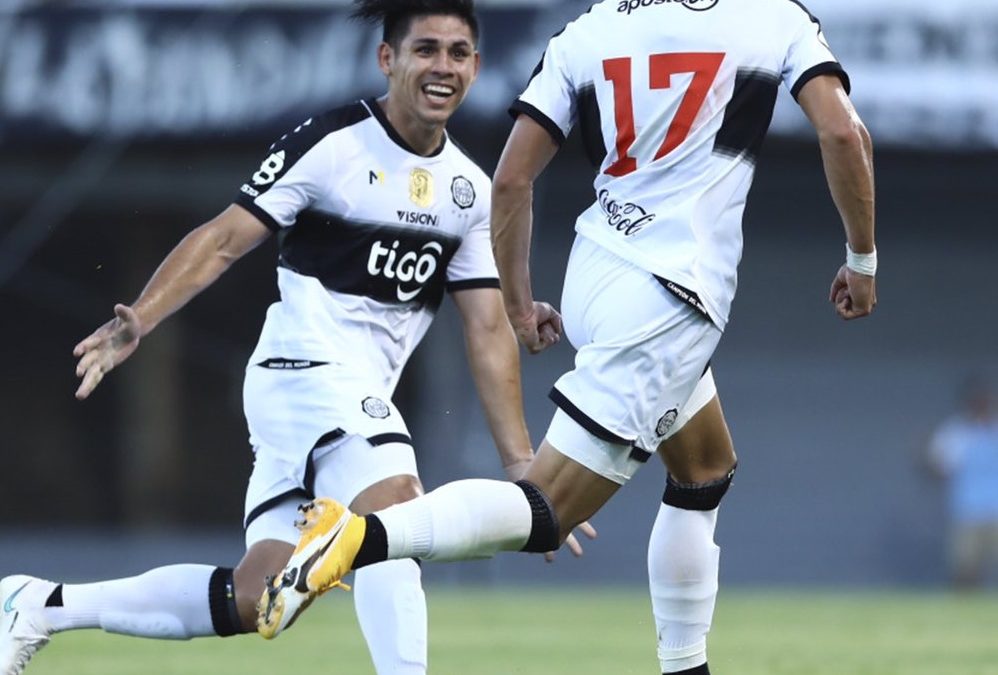 Saúl Salcedo: “Todavía no estoy acostumbrado al VAR, en Argentina se juega sin VAR”