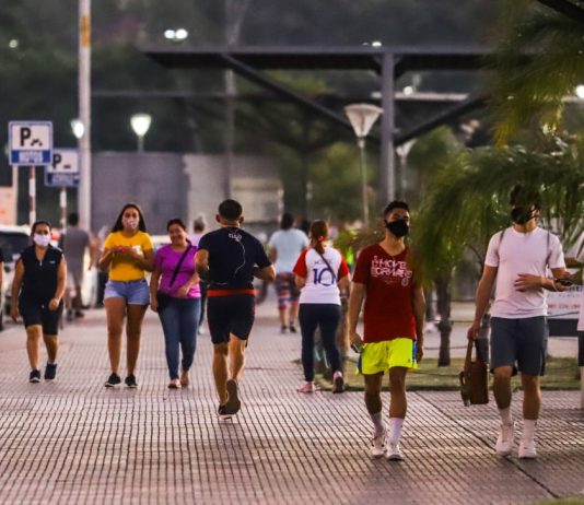 Covid-19: Salud emite “alerta roja” ante récord de contagios