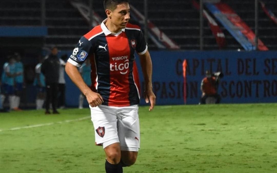 Óscar Ruiz, muy cerca de dejar Cerro Porteño