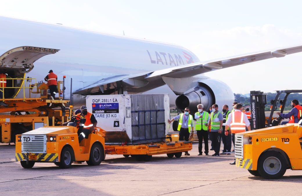 Salud: OPS asegura que a fines de marzo llegarían 64 mil dosis de vacunas vía Covax