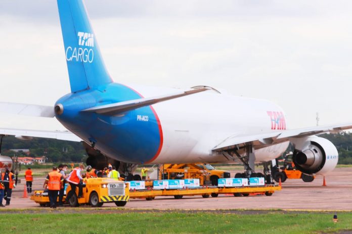 Llegaron las 100.000 dosis de vacunas donadas por la India