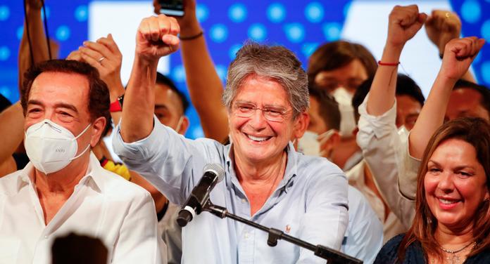 Mario Abdo reconoce la victoria de Lasso como nuevo presidente de Ecuador