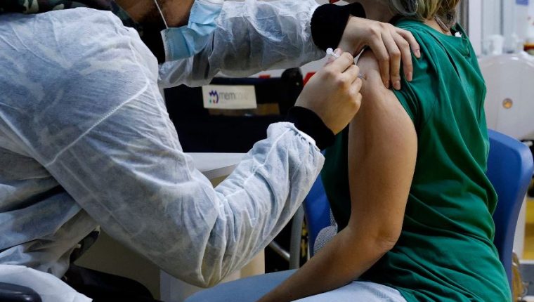 Covid-19: en 869 semanas, Paraguay completaría la etapa de vacunación a toda la población