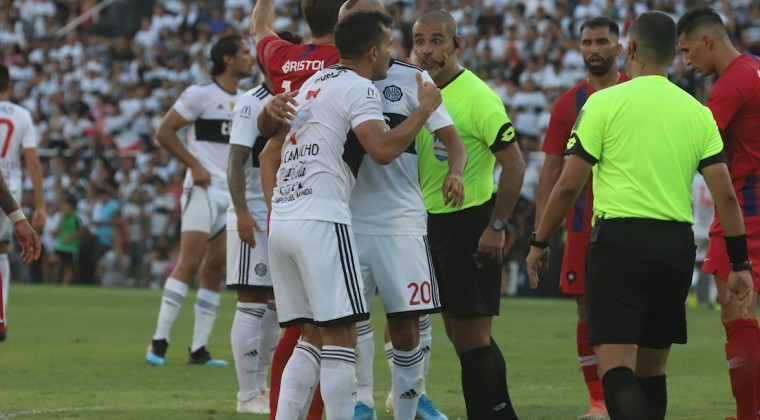 Superclásico: “Confiamos que Éber Aquino volverá a tener un buen trabajo”, dice Camacho