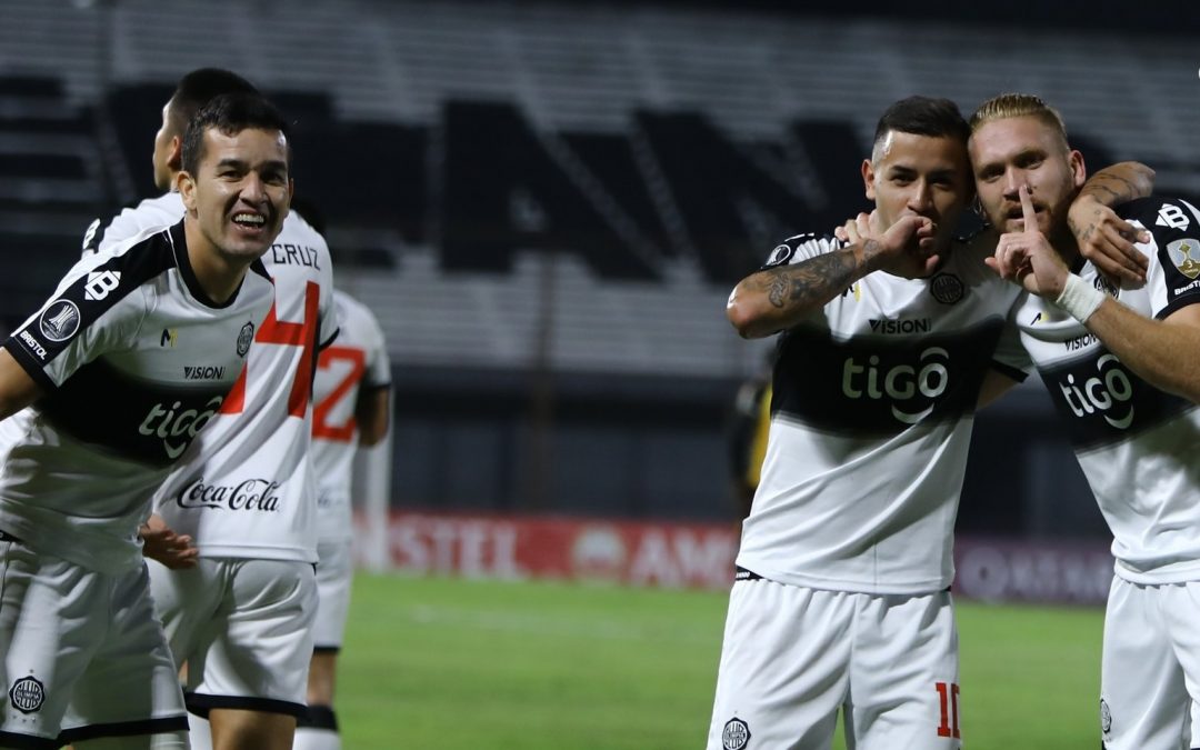 Hazaña y a Octavos: Olimpia goleó a Táchira por 6-2