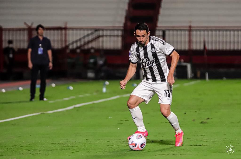 Iván Piris: “Nada es fácil, lo que sale en la tele a veces es todo color de rosa”