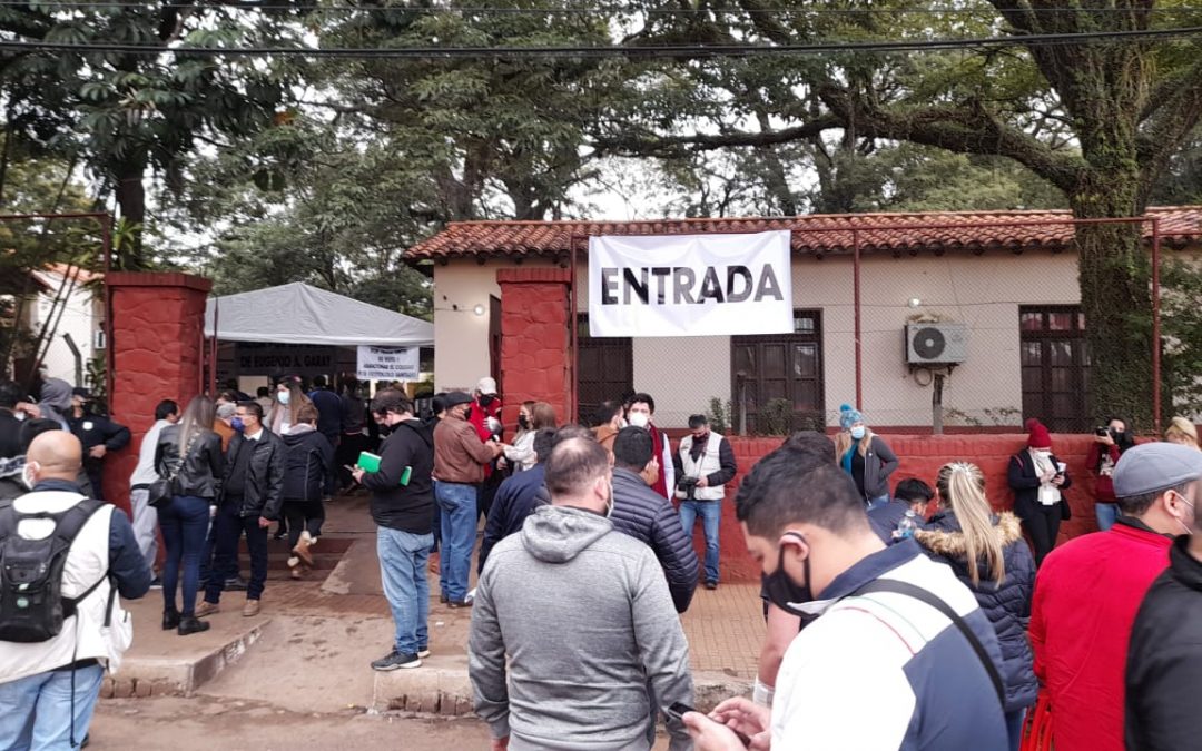 Internas: colegios electorales cierran sus puertas