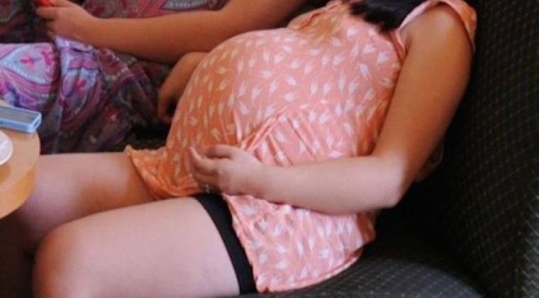 Niña abusada dio a luz vía cesárea