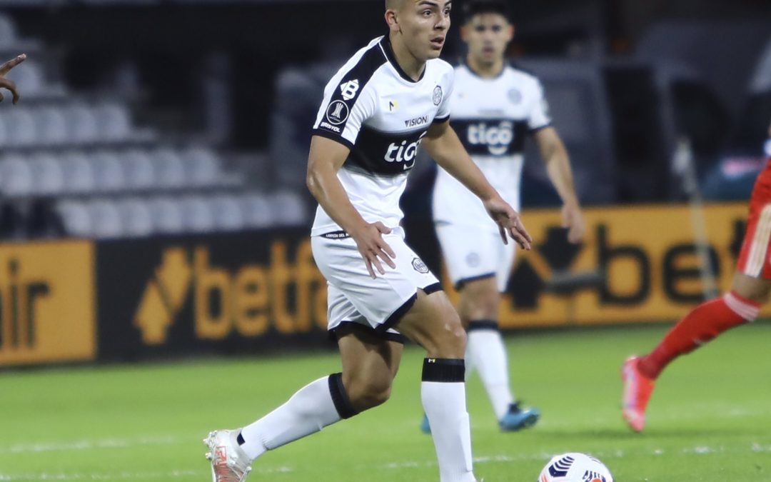 Libertadores: de local, el Decano igualó sin goles contra el Inter