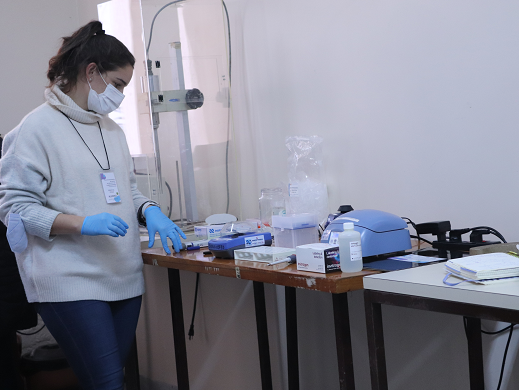 Investigan el inminente ingreso de la variante Delta al país